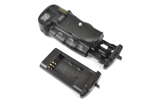 MB-D10 Power Grip for Nikon D300 D300s D700 DSLR Digital Camera with Car Adapter + IR Remote Contro MB-D10 Power Grip for Nikon D300 D300s D700 DSLR Digital Camera with Car Adapter + IR Remote Contro