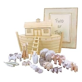 East of India Wooden Noah's Ark Gift Box Set