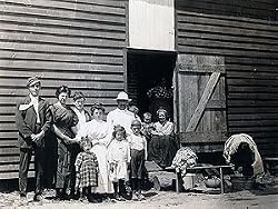 Berry Pickers Pose, 1909 Photograph - Beautiful 16x20-inch Photographic Print from the Library of Congress Collection