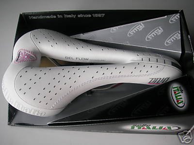Selle Italia Diva Gel Flow Women’s Bicycle Saddle (Vanox Rails)