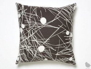 Hemp + Organic Cotton Pillow | Trail Cream + Espresso (26x26)
