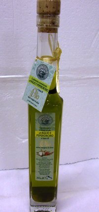 Boscovivo Flavored extra virgin olive oil with Garlic and Peperoncino by Boscovivo