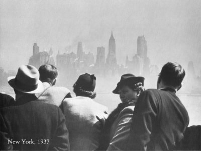 New York, 1937 von Bildarchiv P. Kulturbesitz, 82x61