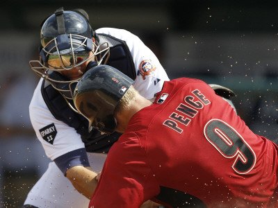 Houston Astros v Detroit Tigers, LAKELAND, FL - MARCH 02: Alex Avila and Hunter Pence Photographic Poster Print by Leon Halip, 12x16