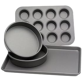 Chicago Metallic 4-Piece Professional Bakeware Set