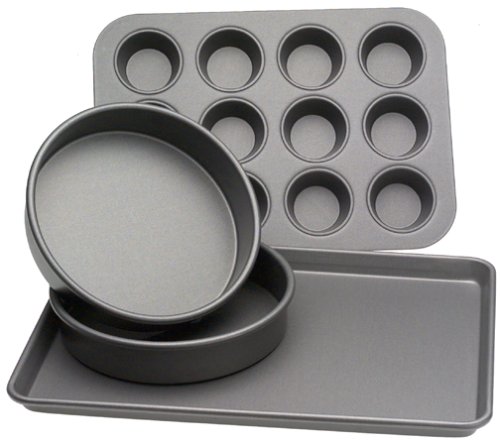 Chicago Metallic 4-Piece Professional Bakeware Set