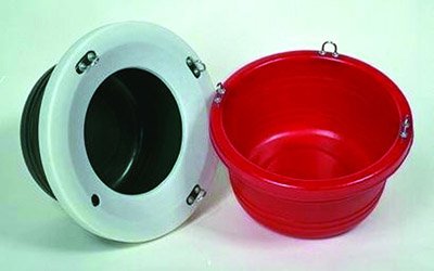 Large Feed Tub, 30 Qt Blue