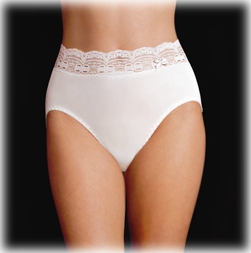Olga Women's Secret Hug Nylon Scoops French Brief