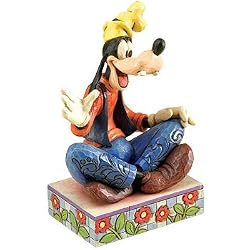 Walt Disney's Goofy Sitting Keepsake Collectible Figure Jim Shore by Enesco