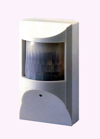 KJB Security C13105 Functional Motion Sensor B/W Camera Wireless (2.4 Ghz)
