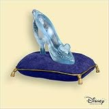 DISNEY - CINDERELLA'S SLIPPER 2006 Hallmark Ornament QMP4017