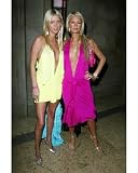 NICKY & PARIS HILTON 16X20 COLOR PHOTO
