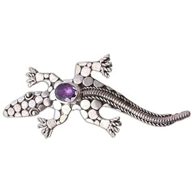 Amethyst brooch, 'Beach Gecko' 2 W 1 L by NOVICA