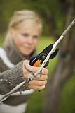 Details zu "Fiskars 111250 SingleStepTM Amboss-Gartenschere" Details zu "Fiskars 111250 SingleStepTM Amboss-Gartenschere"