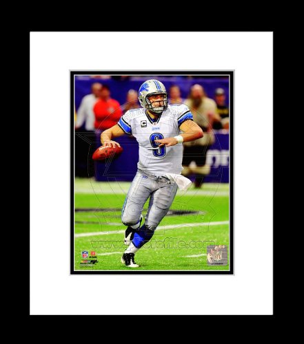 Detroit Lions Matthew Stafford 2011 Passing Action Framed Picture 8x10
