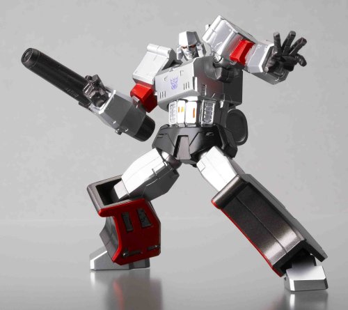 Cover image : リボルテックヤマグチ No.25 メガトロン