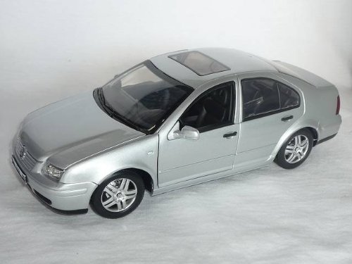 VW VOLKSWAGEN BORA 2002 SILBER