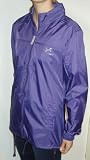 Produkt-Bild: Taillierter Windbreaker / Regenjacke / Windjacke zum Zusammenrollen und Verstauen mit H&uuml;ftg&uuml;rtel, f&uuml;r Damen, mit dezentem Gecko Druck.