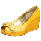 Paris Hilton  Camilla Pump