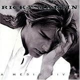 A Medio Vivir - Ricky Martin