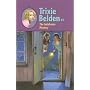 The Gatehouse Mystery (Trixie Belden #3) by Julie Campbell