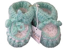 Handmade Baby Moccasins - Green Ocean (100% Hand-crocheted) [Apparel]