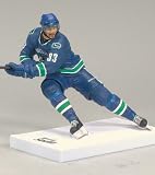 NHL Series 25 2010 Henrik Sedin Vancouver Canucks Action Figure