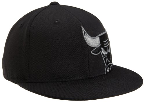 NBA Men's Chicago Bulls Black Flat Brim Flex Hat - Tx85Z, Small/Medium , Black
