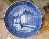 Royal Copenhagen Porcelain Plate - 1975 the Queen's Christmas Residence