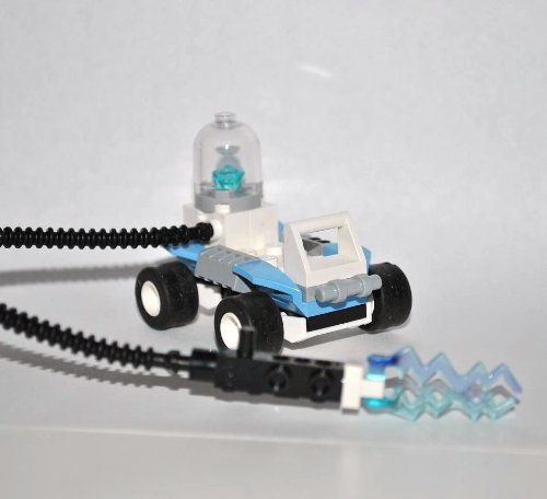  Mr. Freeze Ice Cart Lego NEW REBAGGED- (NO BOX OR STICKERS)