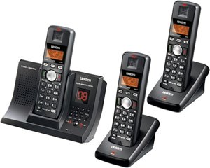 Motorola MD481 2.4 GHz Digital Expandable Cordless Phone with Dual Handsets and Answering Device