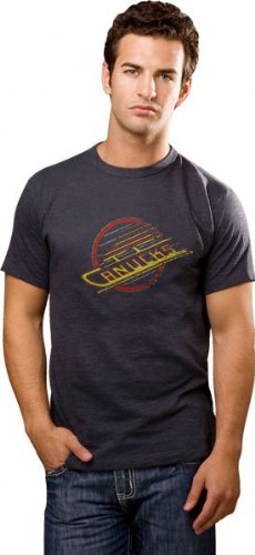 Vancouver Canucks T-Shirt: Mitchell & Ness Vintage Tee