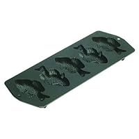 Lodge Logic Pre-Seasoned Perch Muffin/Cornbread Pan
