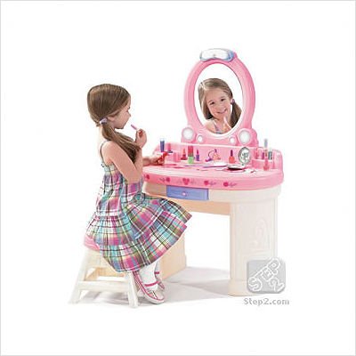Step2 Fantasy Vanity