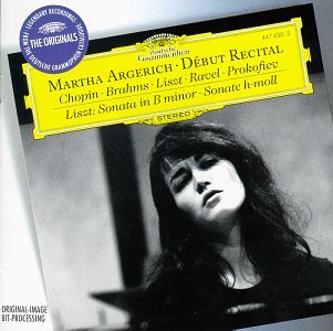 CD-Charts  Music : Debut Recital / Martha Argerich