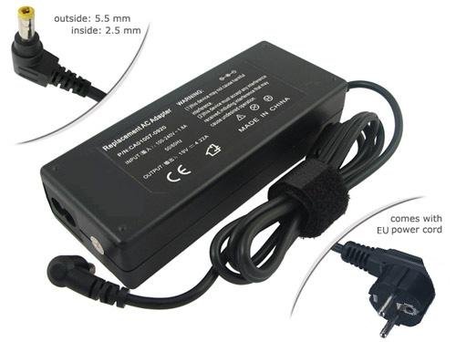 Original Fujitsu Siemens Netzteil 19V 4,22A für Lifebook S7020 S7110 E8020D E8110 C1320D C1410 Amilo L1300 L1300G (Stecker: 5,5x2,5mm)