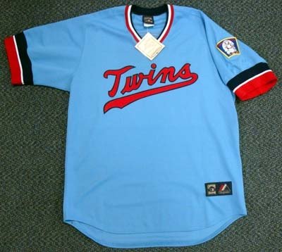 Harmon Killebrew Autographed/Hand Signed Minnesota Twins Jersey HOF 84 PSA/DNA #C02917