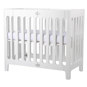 Buy Bloom Alma Urban Crib Frame Coconut White by bloom now!