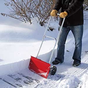 ROLLING SNOW PUSHER