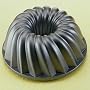 Kaiser Bakeware Kaisercast 9-1/2-Inch Classic Bundtform Pan