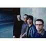 (24x36) Weezer (Group Against Wall) Music Poster Print