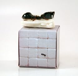 Sweetest Thing - Ant on Sugar Novelty Candle