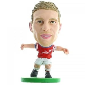 Arsenal F.C. SoccerStarz Mertesacker- Per Mertesacker- soccerstarz figure- 2 inches tall- with collectors card- in blister pack- official licensed product