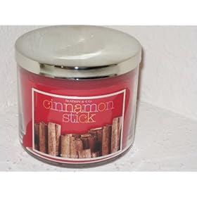 Bath & Body Works Slatkin & Co 14.5 Oz. Filled Candle in Glass Jar Cinnamon Stick