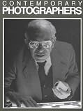 Review St James Press  / Contemporary Photographers (Contemporary Artists)