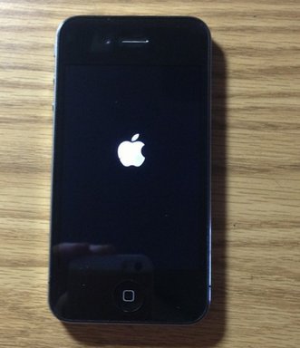 IPHONE 4 16GB - Factory Unlocked - Black