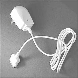 Apple iPod Travel Charger for Nano, 5G iPod with Video, 4G, 3G, Mini, Photo and U2 by Power Accessories