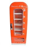 Smart Planet 10 Can Capacity Pink Vending Machine