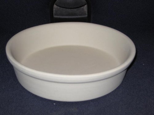 The Pampered Chef - 8 Inch Round Stoneware Baking Dish