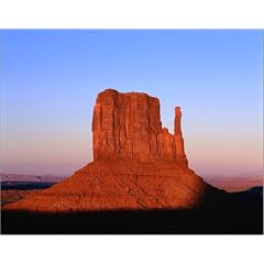 Poster 80 x 60 cm - "Late afternoon light hitting the West Mitten Butte." von Ross Barnett / Lonely Planet Images - auch in anderen Gr��en und als Leinwandbild erh�ltlich